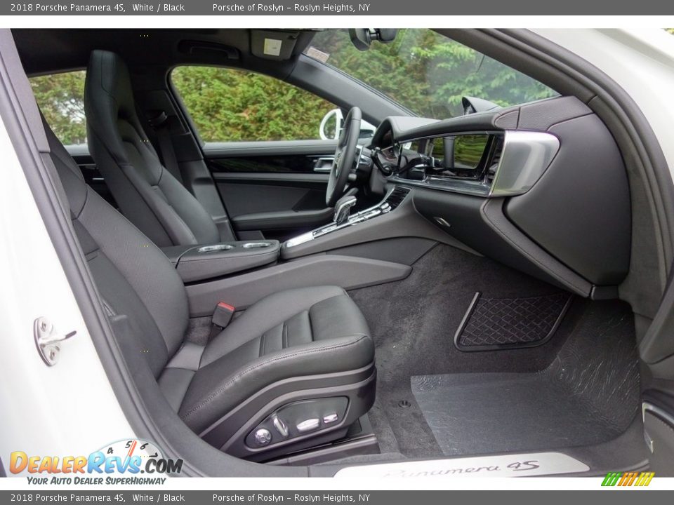 2018 Porsche Panamera 4S White / Black Photo #18