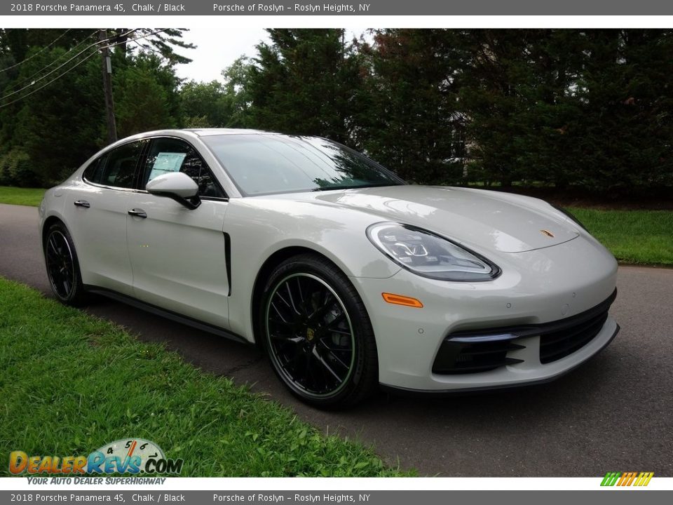 2018 Porsche Panamera 4S Chalk / Black Photo #1