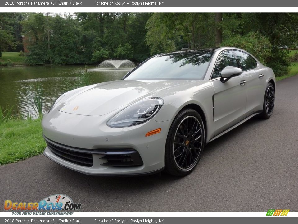 2018 Porsche Panamera 4S Chalk / Black Photo #8
