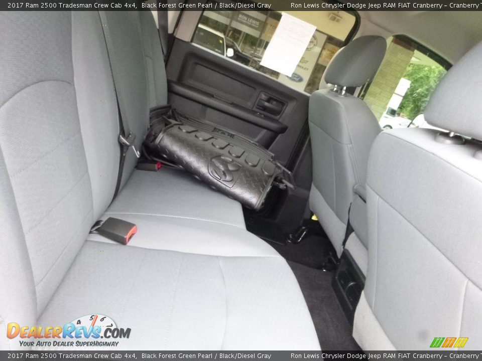 2017 Ram 2500 Tradesman Crew Cab 4x4 Black Forest Green Pearl / Black/Diesel Gray Photo #11