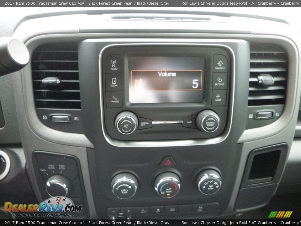 2017 Ram 2500 Tradesman Crew Cab 4x4 Black Forest Green Pearl / Black/Diesel Gray Photo #17