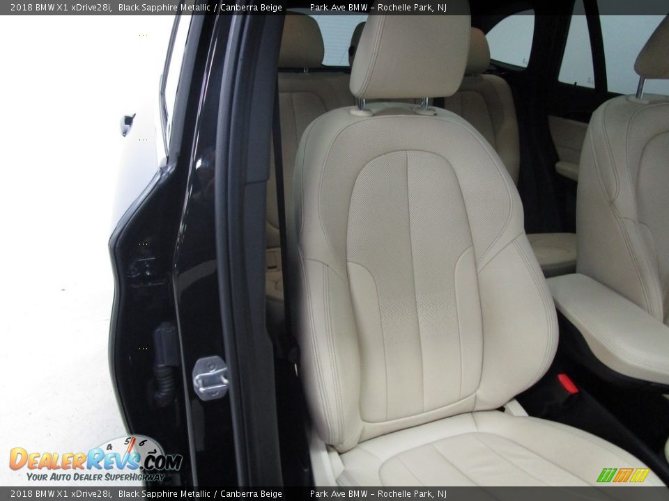 2018 BMW X1 xDrive28i Black Sapphire Metallic / Canberra Beige Photo #17
