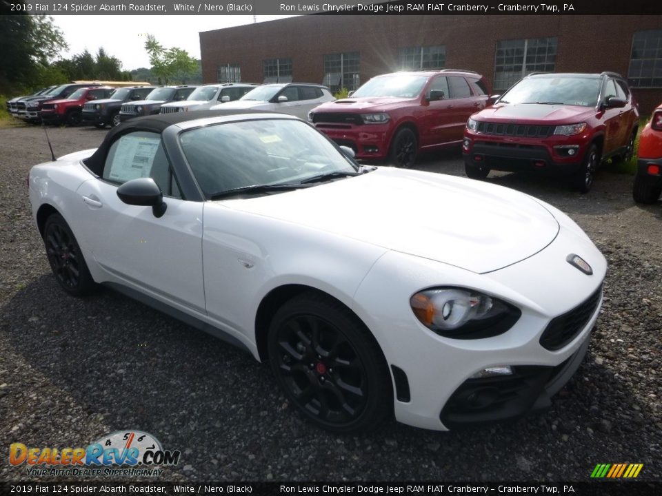 Front 3/4 View of 2019 Fiat 124 Spider Abarth Roadster Photo #7