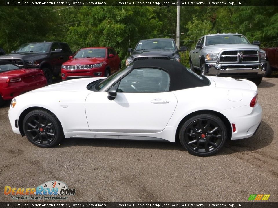 2019 Fiat 124 Spider Abarth Roadster White / Nero (Black) Photo #2