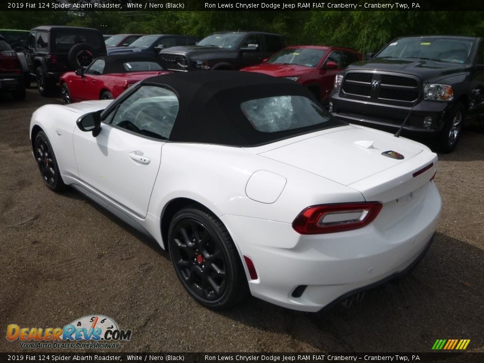 2019 Fiat 124 Spider Abarth Roadster White / Nero (Black) Photo #3