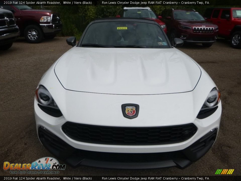 2019 Fiat 124 Spider Abarth Roadster White / Nero (Black) Photo #8