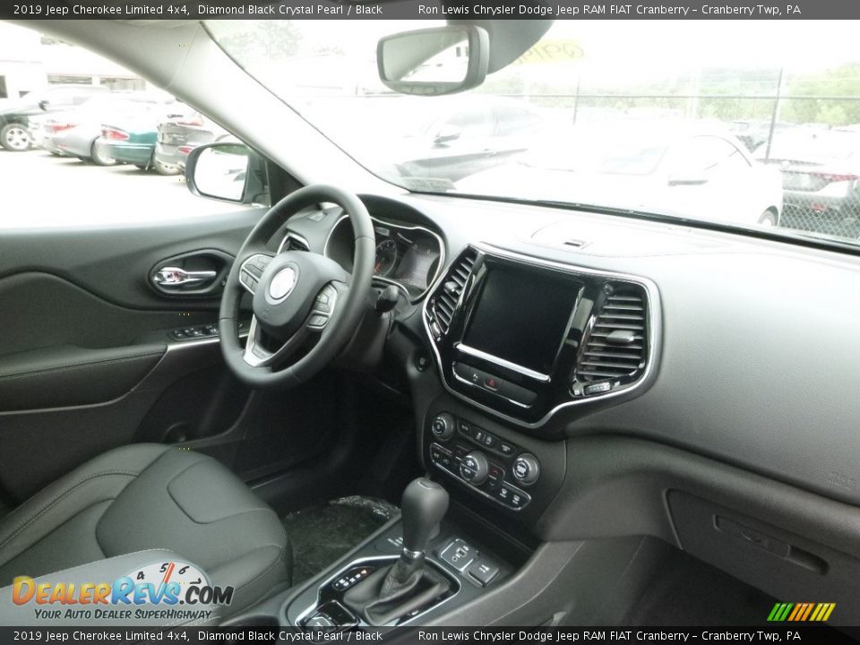 2019 Jeep Cherokee Limited 4x4 Diamond Black Crystal Pearl / Black Photo #11