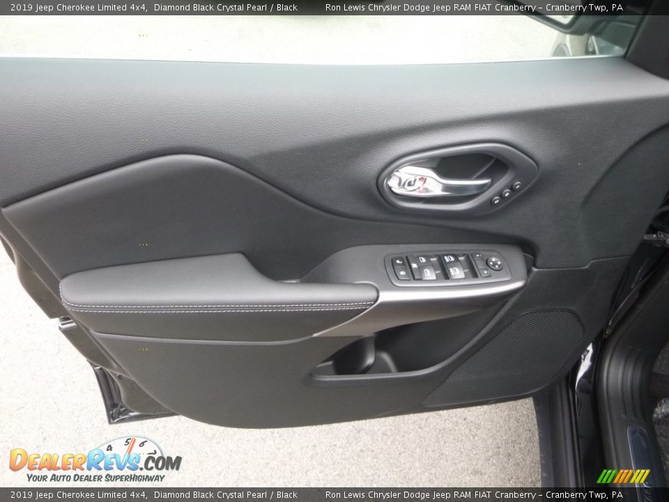 2019 Jeep Cherokee Limited 4x4 Diamond Black Crystal Pearl / Black Photo #14