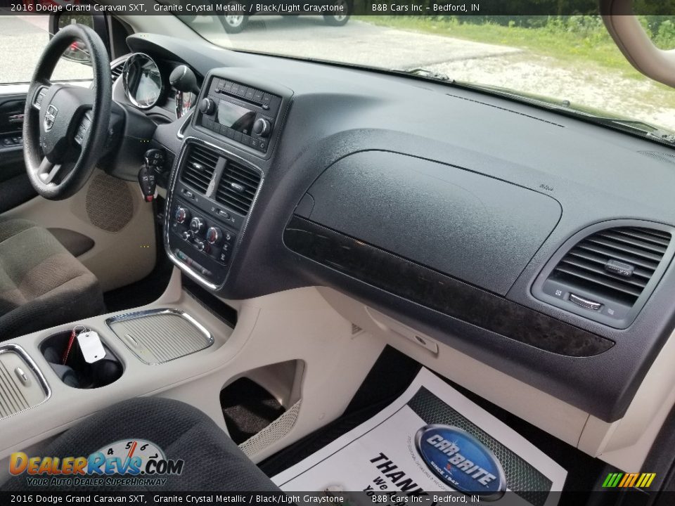 2016 Dodge Grand Caravan SXT Granite Crystal Metallic / Black/Light Graystone Photo #14