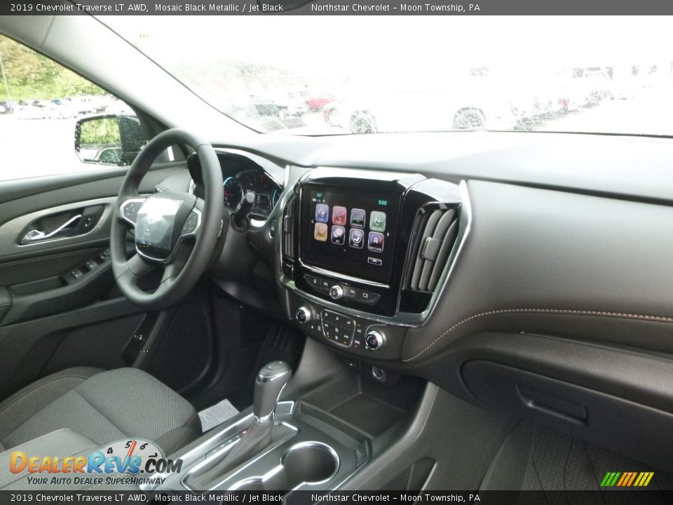 2019 Chevrolet Traverse LT AWD Mosaic Black Metallic / Jet Black Photo #11