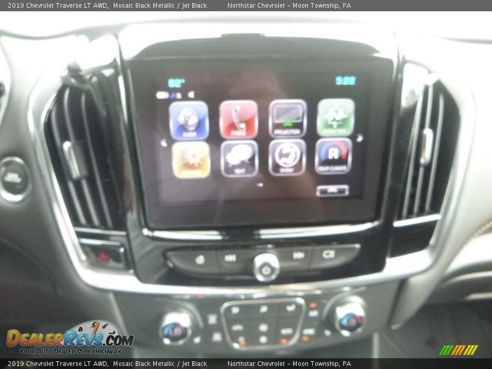 2019 Chevrolet Traverse LT AWD Mosaic Black Metallic / Jet Black Photo #18