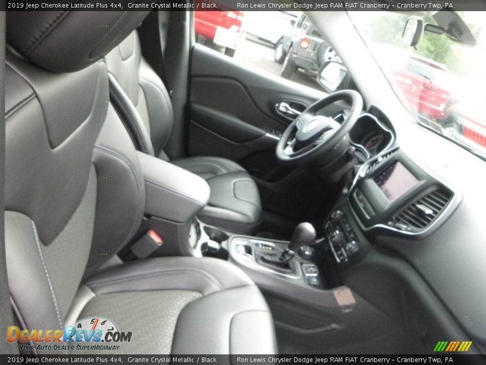 2019 Jeep Cherokee Latitude Plus 4x4 Granite Crystal Metallic / Black Photo #9