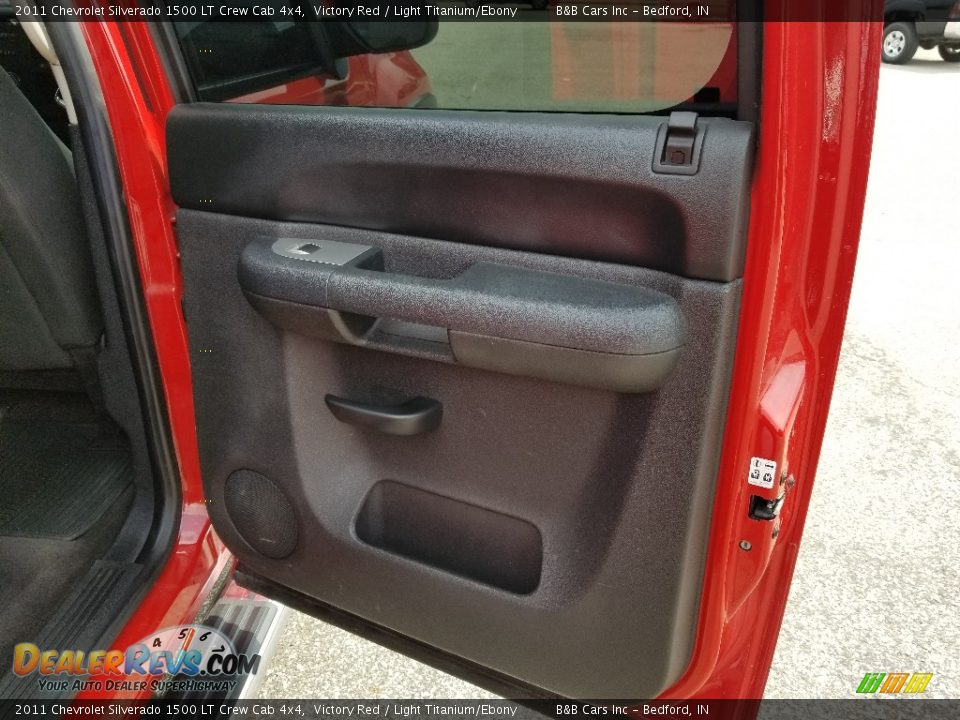 2011 Chevrolet Silverado 1500 LT Crew Cab 4x4 Victory Red / Light Titanium/Ebony Photo #11