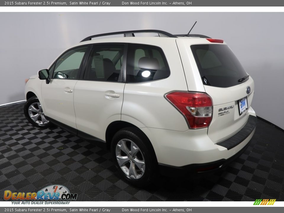 2015 Subaru Forester 2.5i Premium Satin White Pearl / Gray Photo #11
