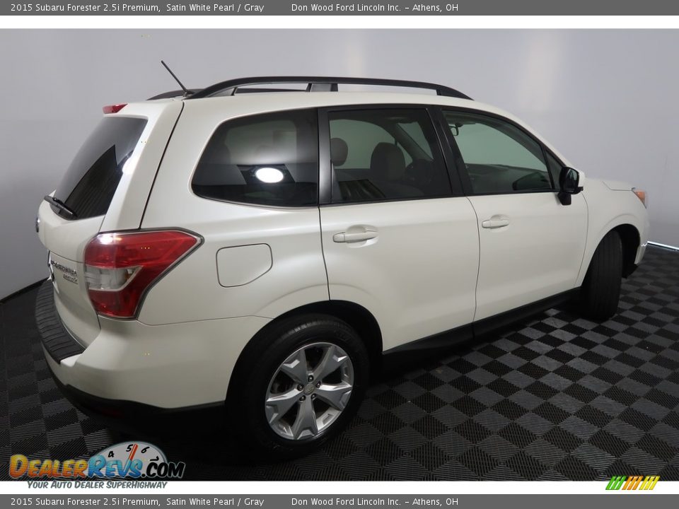 2015 Subaru Forester 2.5i Premium Satin White Pearl / Gray Photo #14