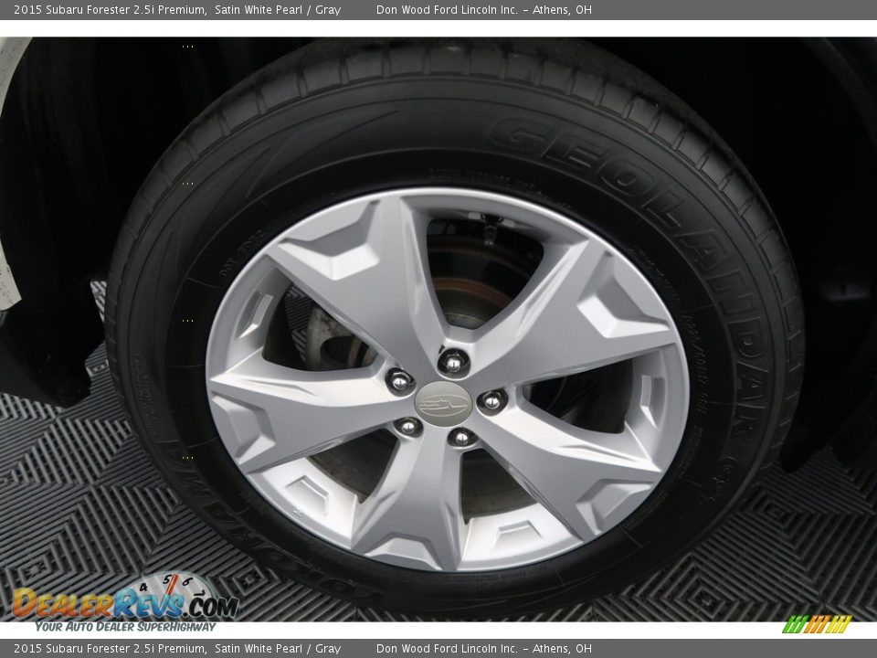 2015 Subaru Forester 2.5i Premium Satin White Pearl / Gray Photo #27