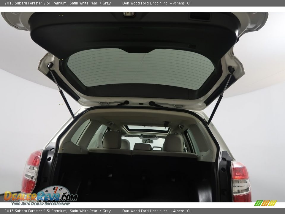 2015 Subaru Forester 2.5i Premium Satin White Pearl / Gray Photo #30