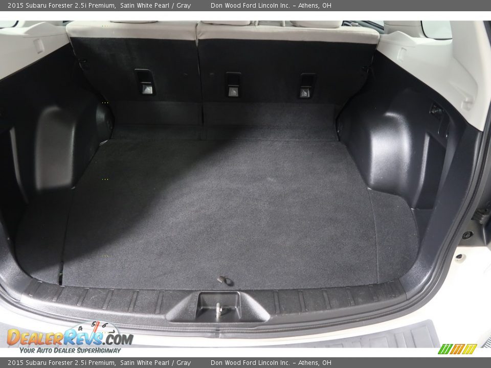 2015 Subaru Forester 2.5i Premium Satin White Pearl / Gray Photo #31