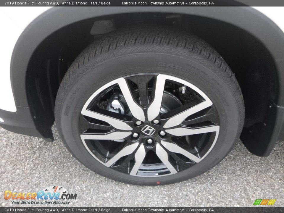 2019 Honda Pilot Touring AWD White Diamond Pearl / Beige Photo #7