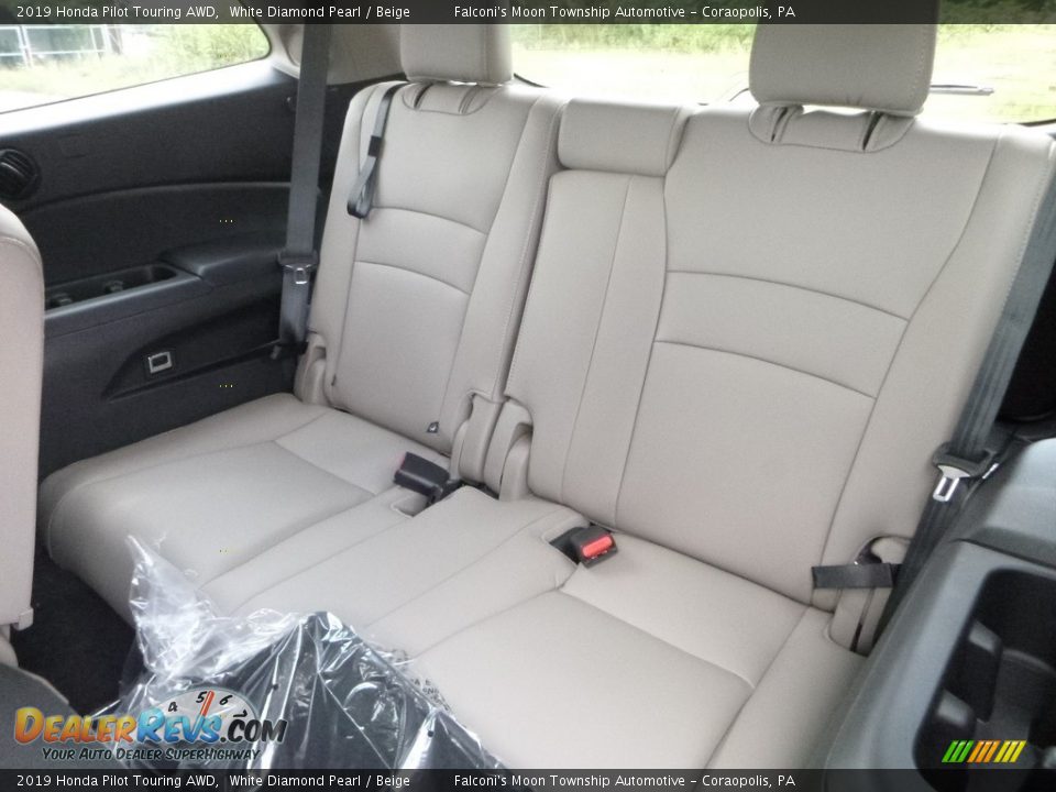 2019 Honda Pilot Touring AWD White Diamond Pearl / Beige Photo #10