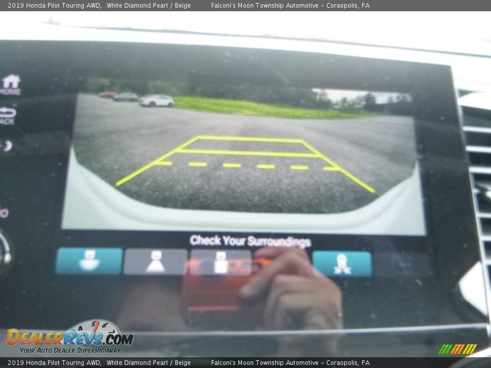 2019 Honda Pilot Touring AWD White Diamond Pearl / Beige Photo #15