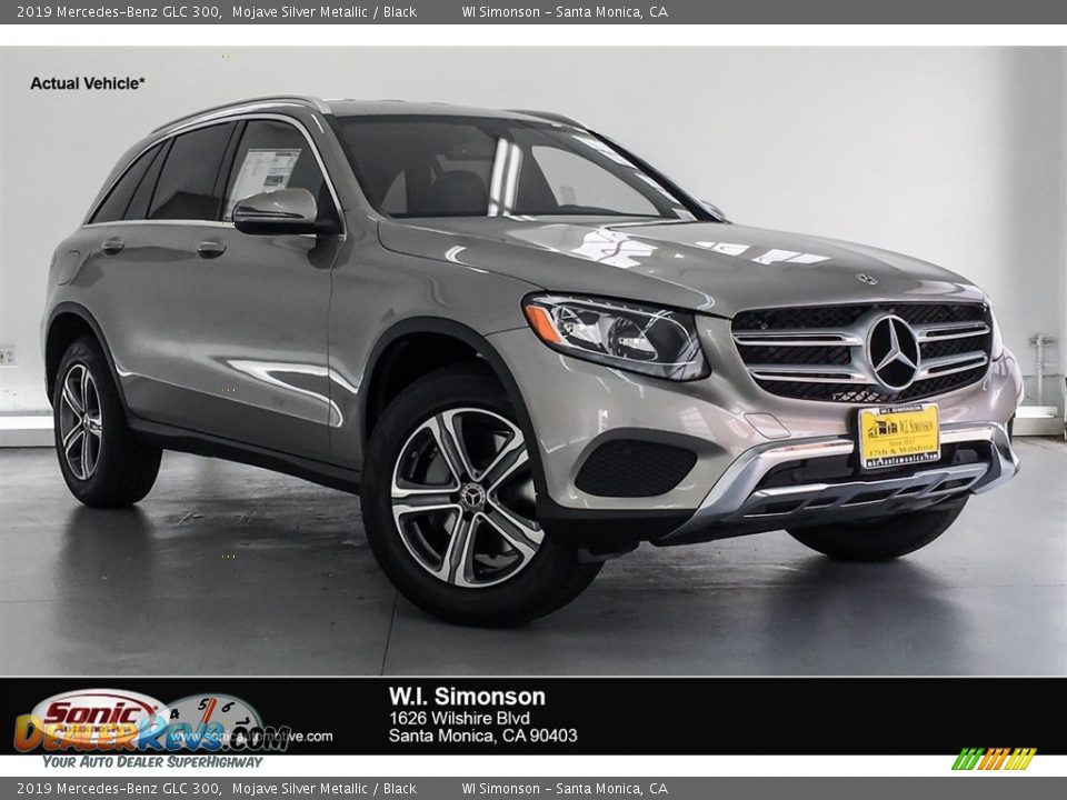 2019 Mercedes-Benz GLC 300 Mojave Silver Metallic / Black Photo #1