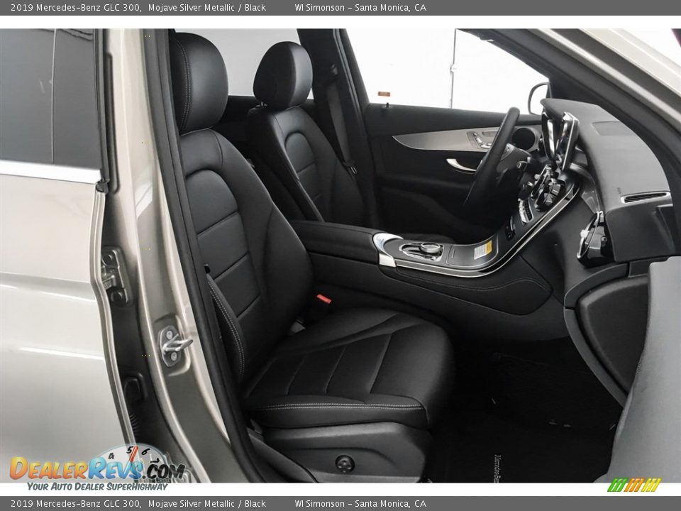 2019 Mercedes-Benz GLC 300 Mojave Silver Metallic / Black Photo #5
