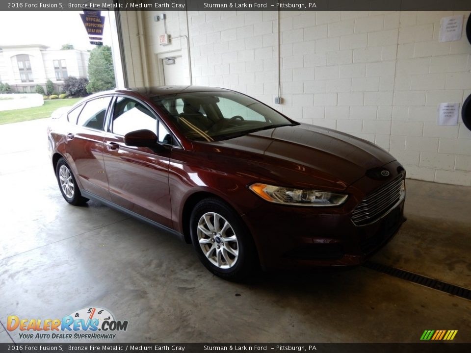 2016 Ford Fusion S Bronze Fire Metallic / Medium Earth Gray Photo #1