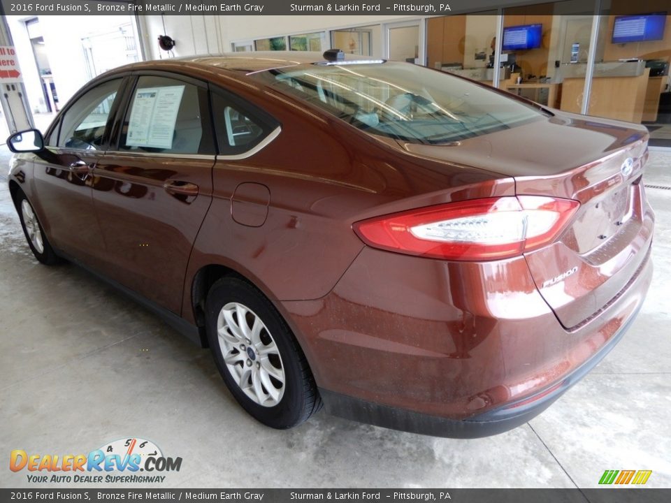 2016 Ford Fusion S Bronze Fire Metallic / Medium Earth Gray Photo #4