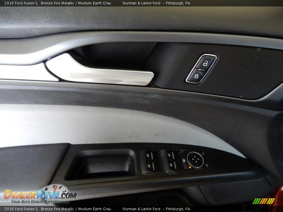 2016 Ford Fusion S Bronze Fire Metallic / Medium Earth Gray Photo #10