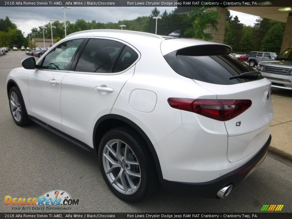 2018 Alfa Romeo Stelvio Ti AWD Alfa White / Black/Chocolate Photo #4