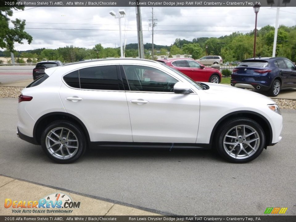 2018 Alfa Romeo Stelvio Ti AWD Alfa White / Black/Chocolate Photo #9
