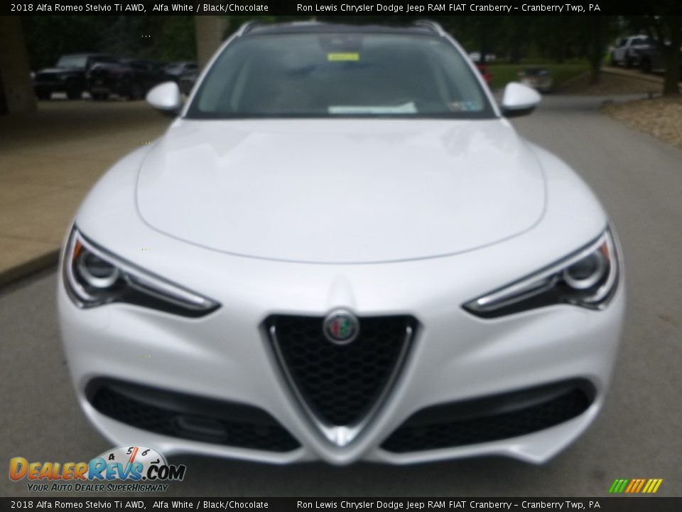 2018 Alfa Romeo Stelvio Ti AWD Alfa White / Black/Chocolate Photo #12