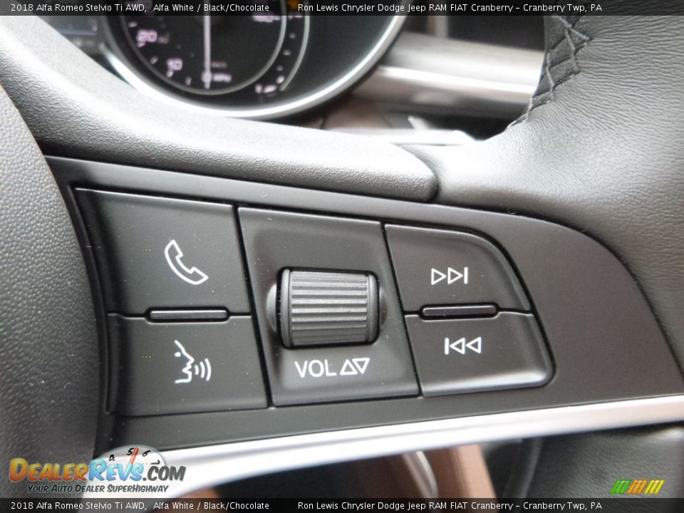 2018 Alfa Romeo Stelvio Ti AWD Alfa White / Black/Chocolate Photo #25