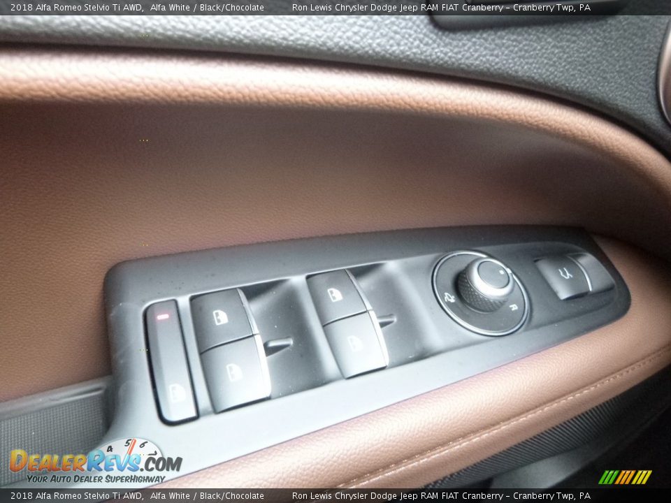 2018 Alfa Romeo Stelvio Ti AWD Alfa White / Black/Chocolate Photo #29