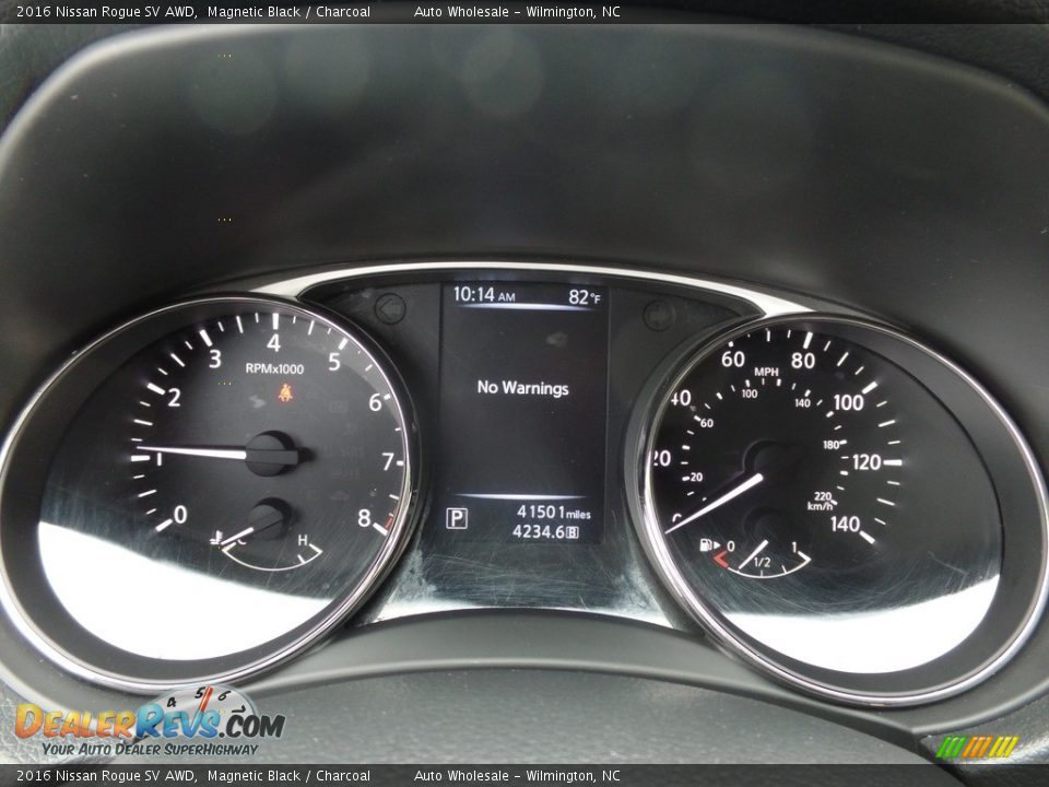 2016 Nissan Rogue SV AWD Magnetic Black / Charcoal Photo #16