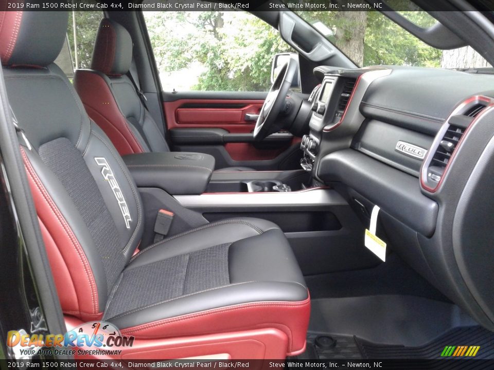 2019 Ram 1500 Rebel Crew Cab 4x4 Diamond Black Crystal Pearl / Black/Red Photo #15