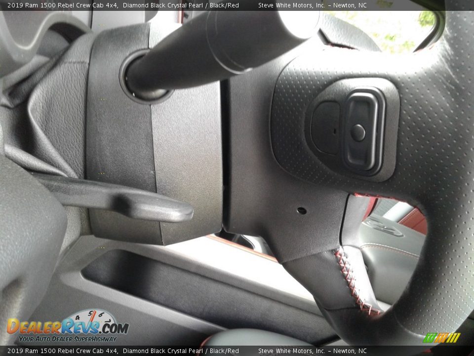 2019 Ram 1500 Rebel Crew Cab 4x4 Diamond Black Crystal Pearl / Black/Red Photo #17