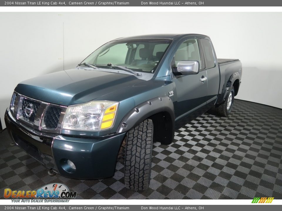 2004 Nissan Titan LE King Cab 4x4 Canteen Green / Graphite/Titanium Photo #5