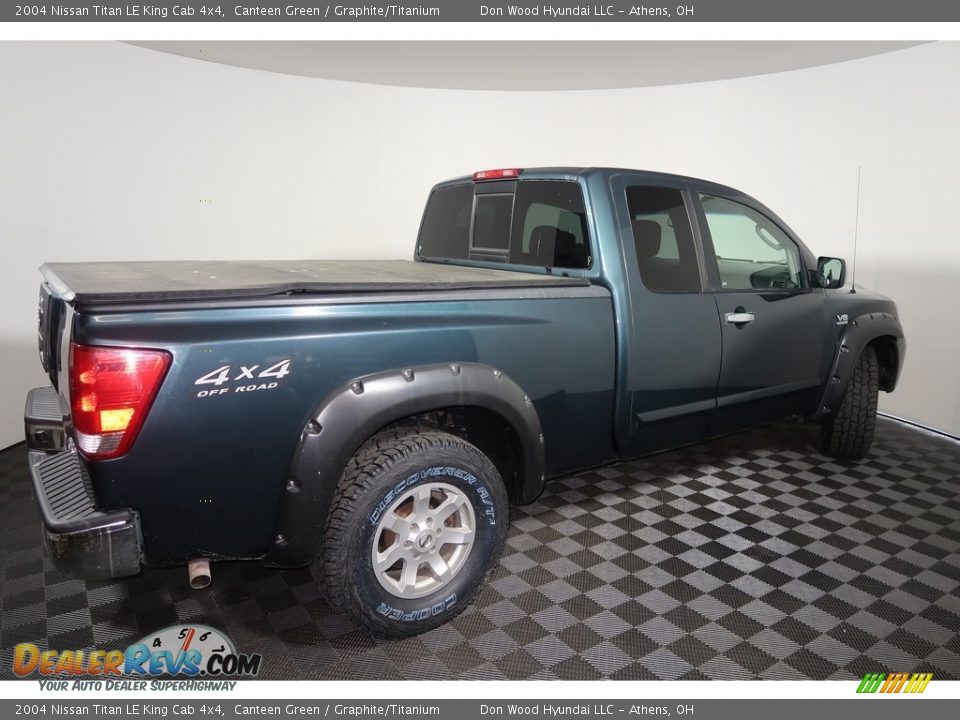 2004 Nissan Titan LE King Cab 4x4 Canteen Green / Graphite/Titanium Photo #10
