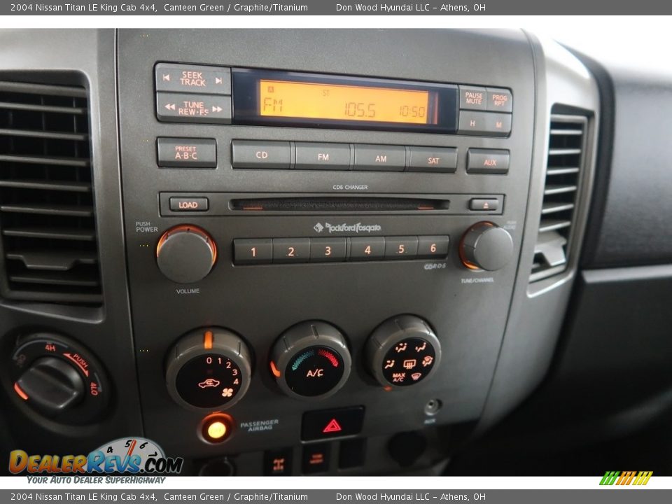 2004 Nissan Titan LE King Cab 4x4 Canteen Green / Graphite/Titanium Photo #18