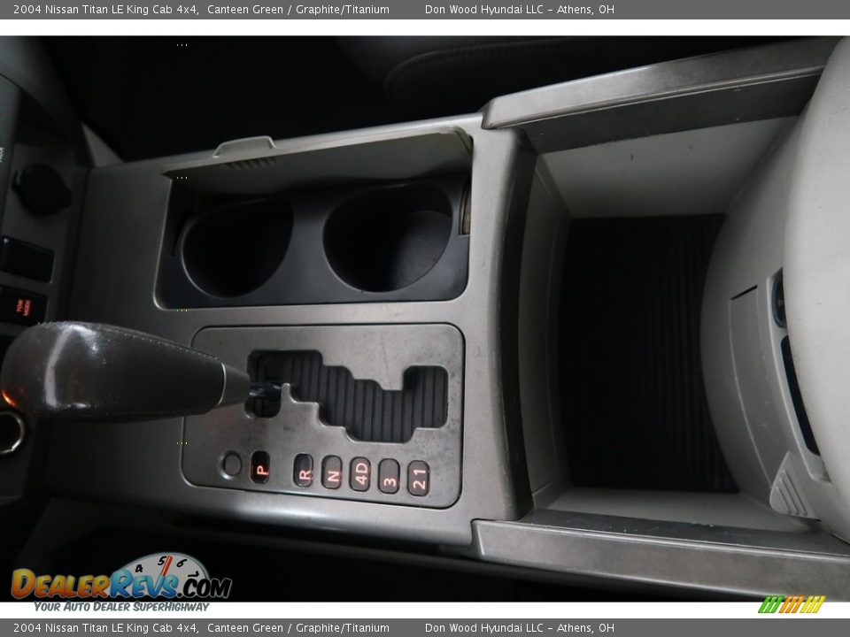 2004 Nissan Titan LE King Cab 4x4 Canteen Green / Graphite/Titanium Photo #19