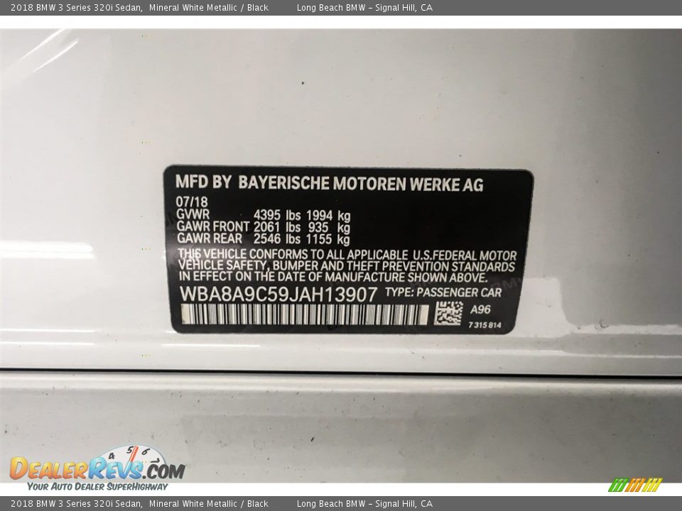 2018 BMW 3 Series 320i Sedan Mineral White Metallic / Black Photo #11