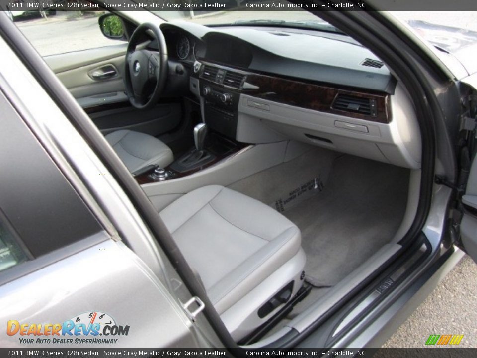 2011 BMW 3 Series 328i Sedan Space Gray Metallic / Gray Dakota Leather Photo #21