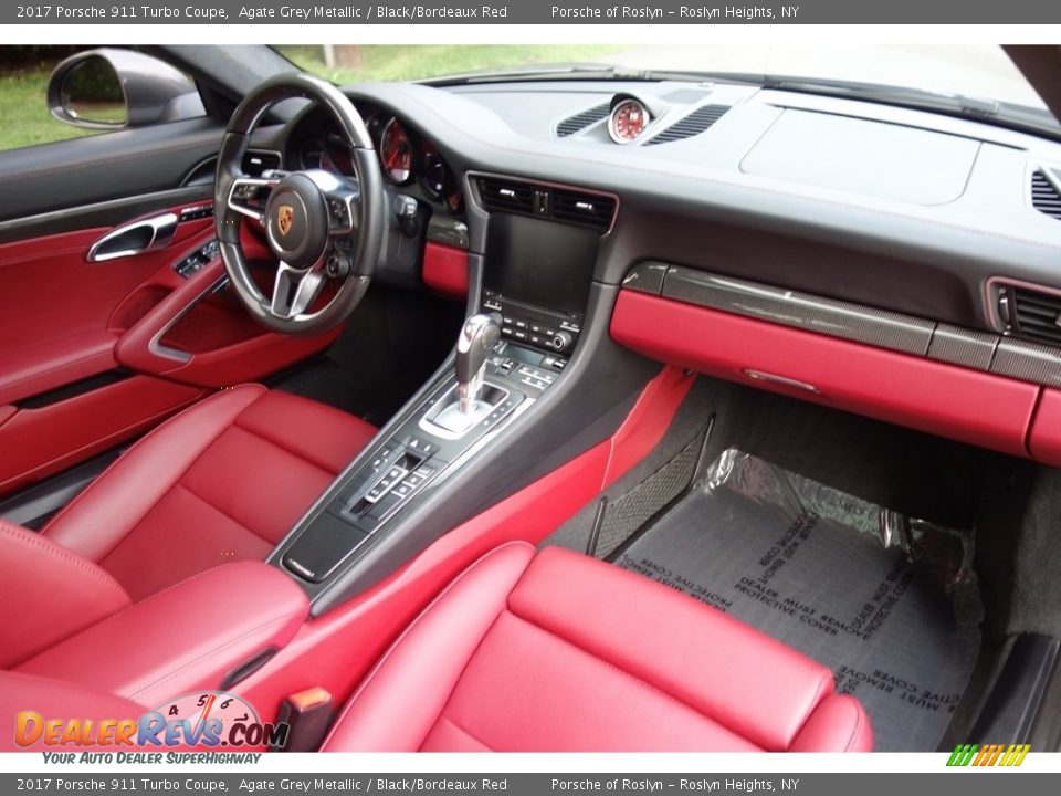 Dashboard of 2017 Porsche 911 Turbo Coupe Photo #14