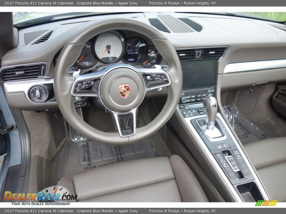 2017 Porsche 911 Carrera 4S Cabriolet Steering Wheel Photo #17