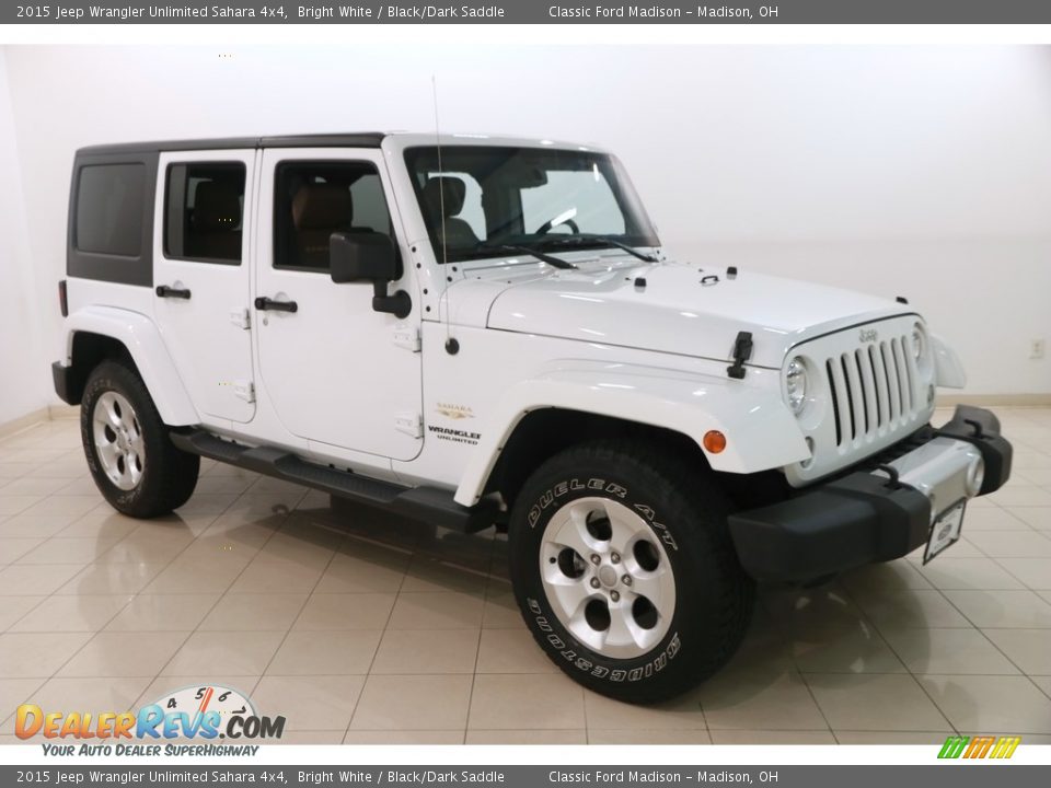 2015 Jeep Wrangler Unlimited Sahara 4x4 Bright White / Black/Dark Saddle Photo #1