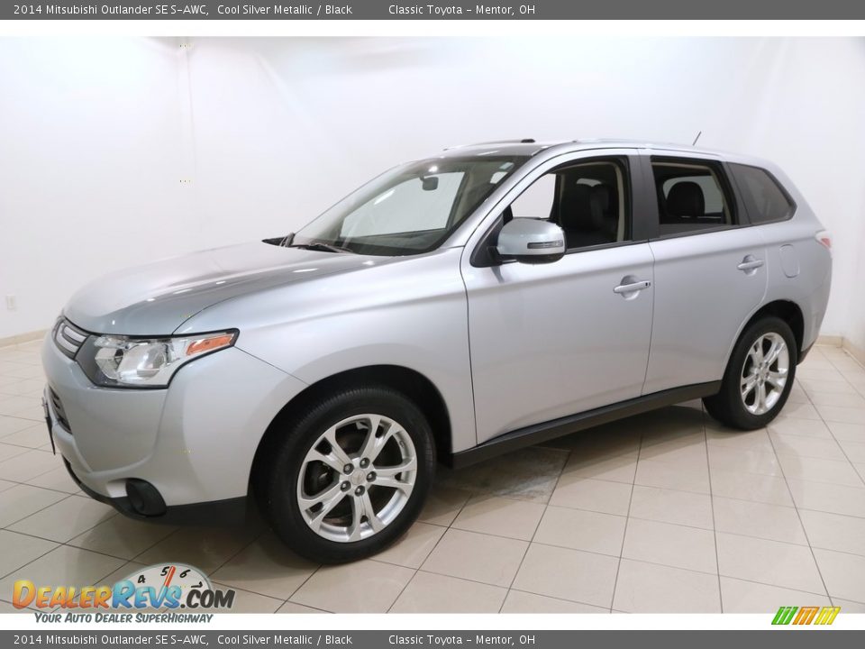 2014 Mitsubishi Outlander SE S-AWC Cool Silver Metallic / Black Photo #3