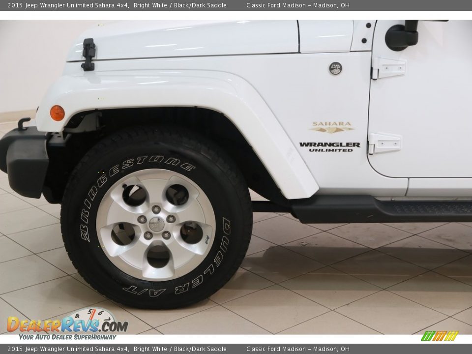 2015 Jeep Wrangler Unlimited Sahara 4x4 Bright White / Black/Dark Saddle Photo #22