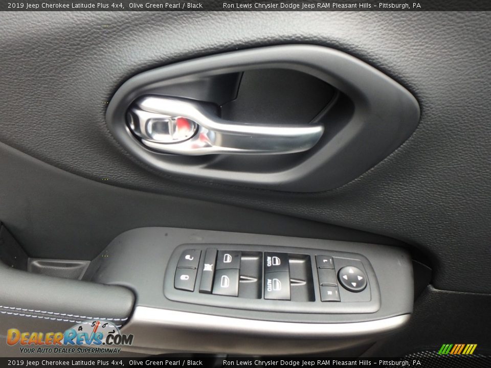 2019 Jeep Cherokee Latitude Plus 4x4 Olive Green Pearl / Black Photo #13